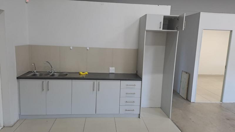 To Let commercial Property for Rent in Newton Park Eastern Cape